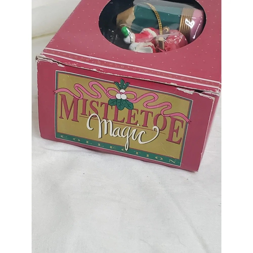Mistletoe Magic Merry Christmas‎ Teacher Mouse on Pencil Ornament WM81213 NEW